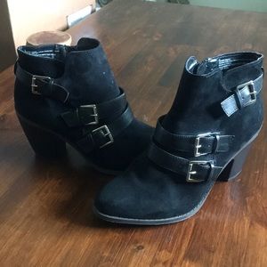 Mossimo Black ankle Booties